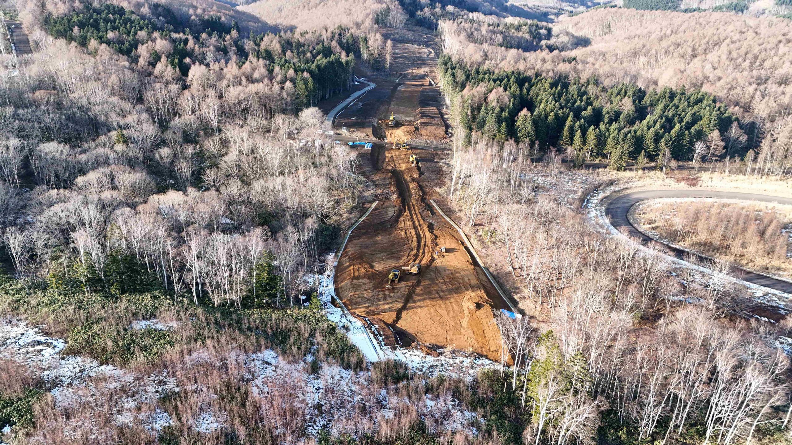 dji_20251127135319_0001_d_1821703756.jpg
